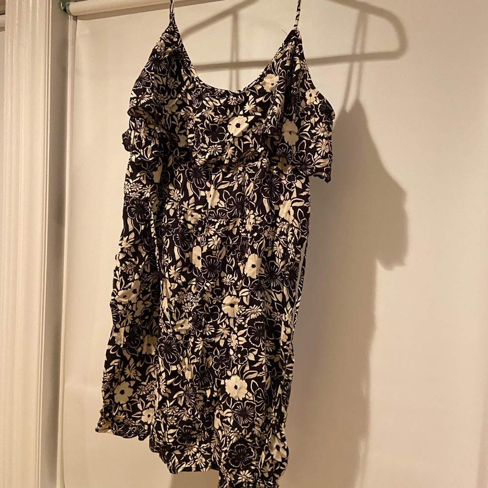 Black and white Hollister patterned mini dress